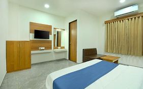 Hotel Madhur, Ahmedabad